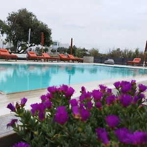 https://nikos-rooms.hotels-in-mykonosisland.net